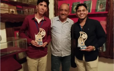 Talento universitario upecista se destaca en festival de cuento y poesía