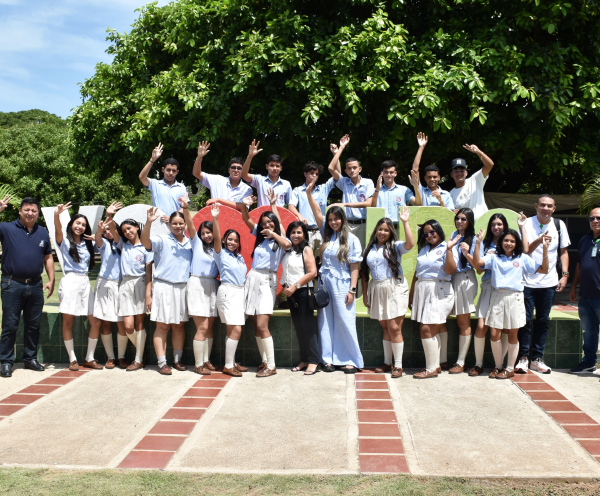 Estudiantes de bachillerato del Municipio de La Paz, Cesar, realizaron visita académica en la UPC