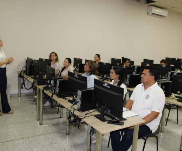 Funcionarios y docentes de la UPC se capacitan en Inteligencia Artificial con el apoyo del Ministerio TIC