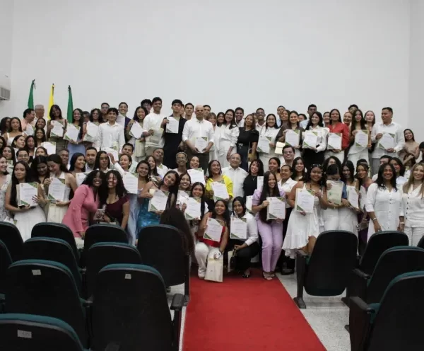 Universidad Popular del Cesar exaltó a los estudiantes con mejores promedios en la Noche de los Mejores