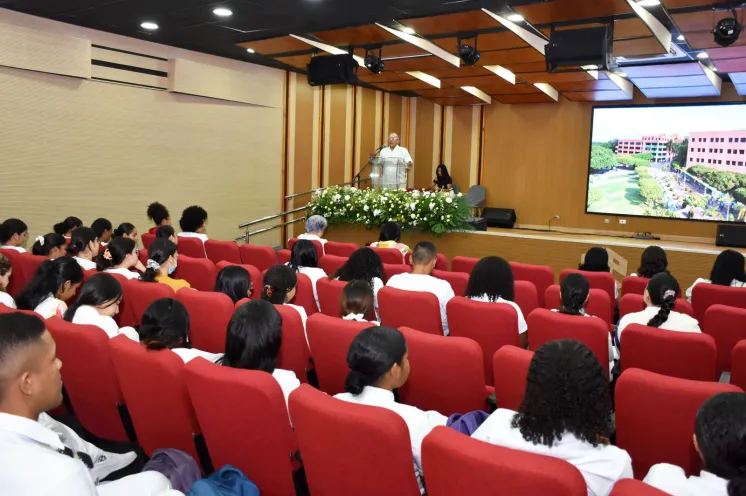 Enfermería llevó a cabo el Encuentro de Saberes 2025: Socialización de investigación y experiencias de cuidado