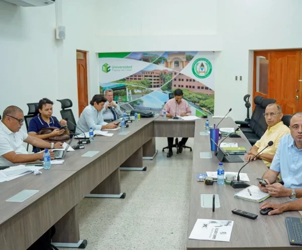 Candidatos a la Rectoría de la UPC presentaron sus propuestas ante el Consejo Superior Universitario