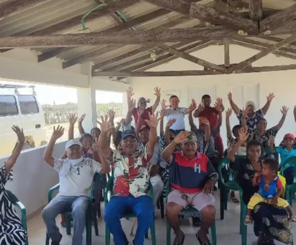 Estudiantes de Instrumentación Quirúrgica recolectaron datos sobre hábitos de higiene en la comunidad Wayuu de Puerto Estrella, La Guajira