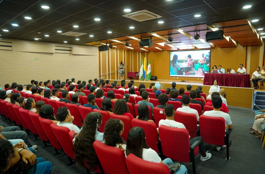 La UPC dio la bienvenida a los mรกs de dos mil nuevos estudiantes en la Jornada de Inducciรณn 2026-II